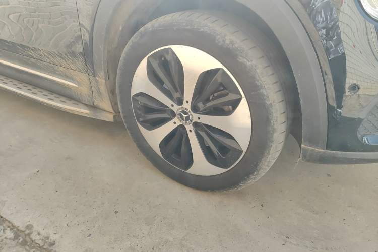 Used Mercedes-Benz GLB 2023 GLB 220 Fashion Model Right Front Wheel Hub