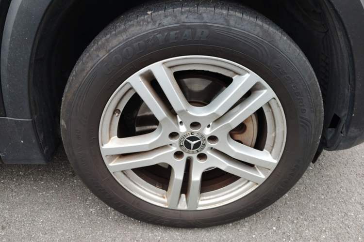Used Mercedes-Benz GLB 2023 GLB 220 Sport Edition Right Front Wheel Hub