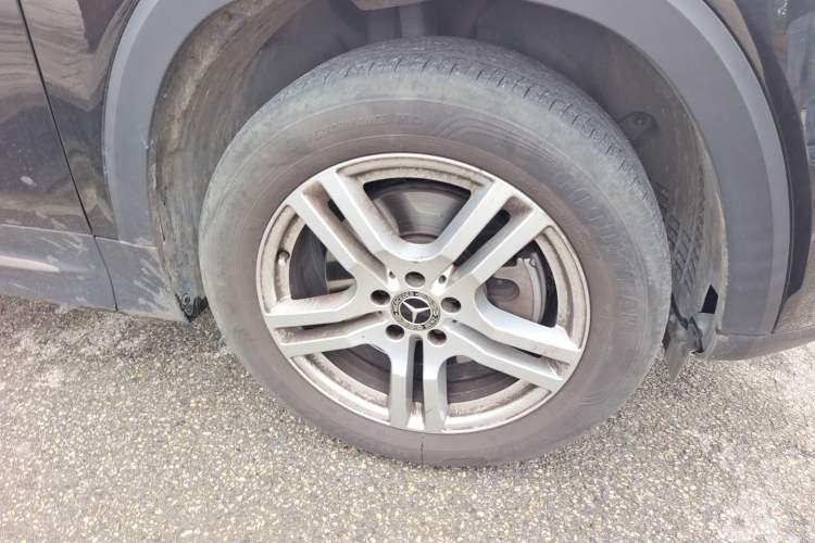 Used Mercedes-Benz GLB 2023 GLB 220 Sport Edition Right Front Wheel Hub