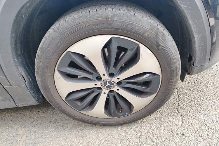 Used Mercedes-Benz GLB 2023 GLB 220 Fashion Model Right Front Wheel Hub