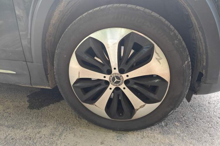 Used Mercedes-Benz GLB 2023 GLB 220 Fashion Model Right Front Wheel Hub
