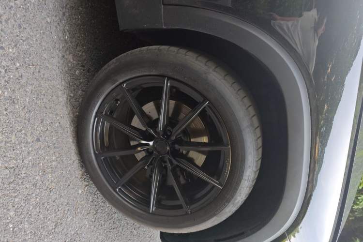 Used Mercedes-Benz GLB 2023 GLB 220 Fashion Model Right Front Wheel Hub