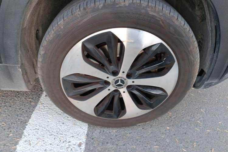 Used Mercedes-Benz GLB 2023 GLB 220 Fashion Model Right Front Wheel Hub