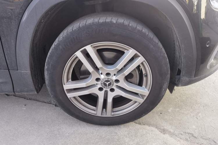 Used Mercedes-Benz GLB 2023 GLB 220 Sport Edition Right Front Wheel Hub