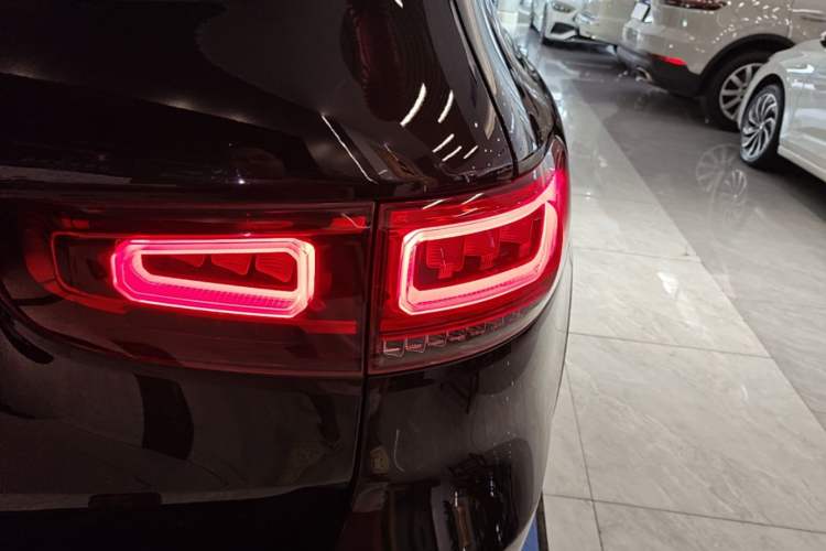 Used Mercedes-Benz GLB 2023 GLB 220 Fashion Model Right Rear Taillight
