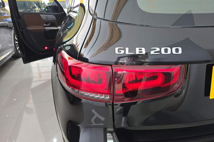 Used Mercedes-Benz GLB 2023 GLB 200 Fashion Model Right Rear Taillight