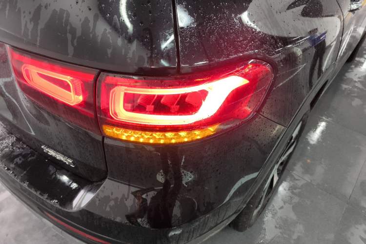 Used Mercedes-Benz GLB 2023 GLB 220 Fashion Model Right Rear Taillight