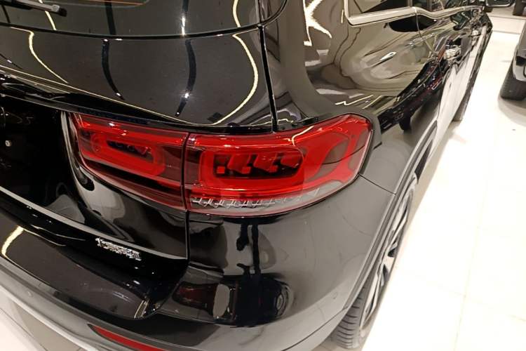 Used Mercedes-Benz GLB 2023 GLB 220 Fashion Model Right Rear Taillight