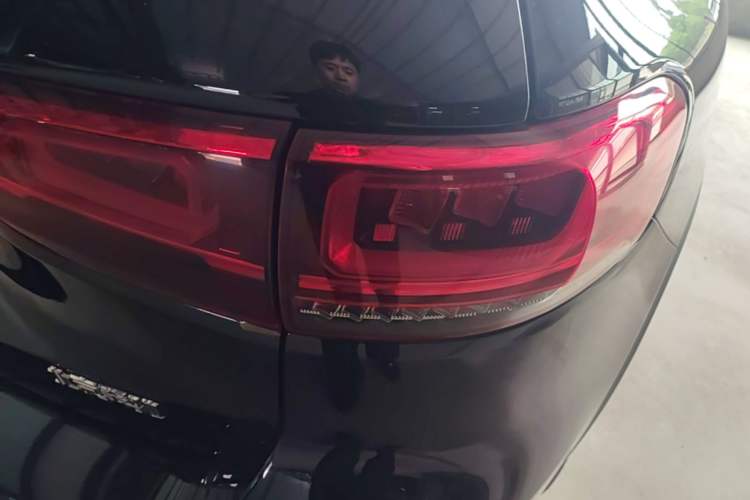 Used Mercedes-Benz GLB 2023 GLB 220 Fashion Model Right Rear Taillight