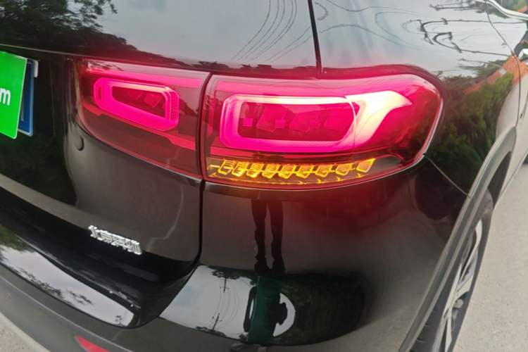 Used Mercedes-Benz GLB 2023 GLB 220 Fashion Model Right Rear Taillight