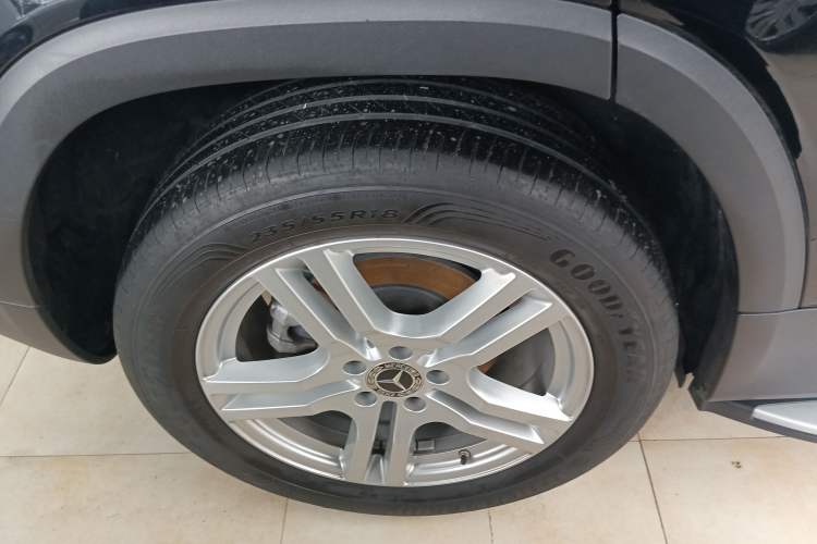 Used Mercedes-Benz GLB 2023 GLB 220 Sport Edition Right Rear Wheel Hub