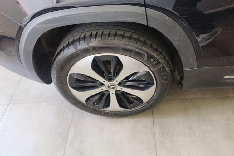 Used Mercedes-Benz GLB 2023 GLB 220 Fashion Model Right Rear Wheel Hub