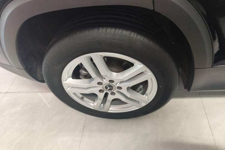 Used Mercedes-Benz GLB 2023 GLB 220 Sport Edition Right Rear Wheel Hub