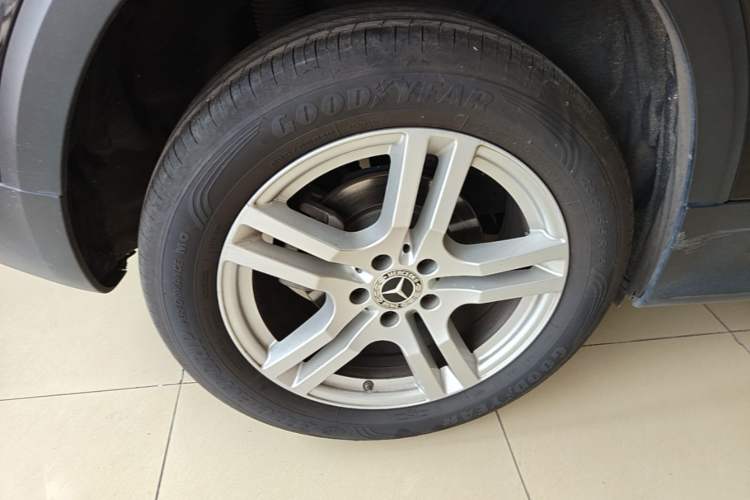 Used Mercedes-Benz GLB 2023 Refreshed GLB 200 Dynamic Edition Right Rear Wheel Hub