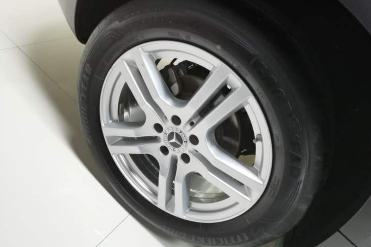 Used Mercedes-Benz GLB 2023 GLB 220 Sport Edition Right Rear Wheel Hub