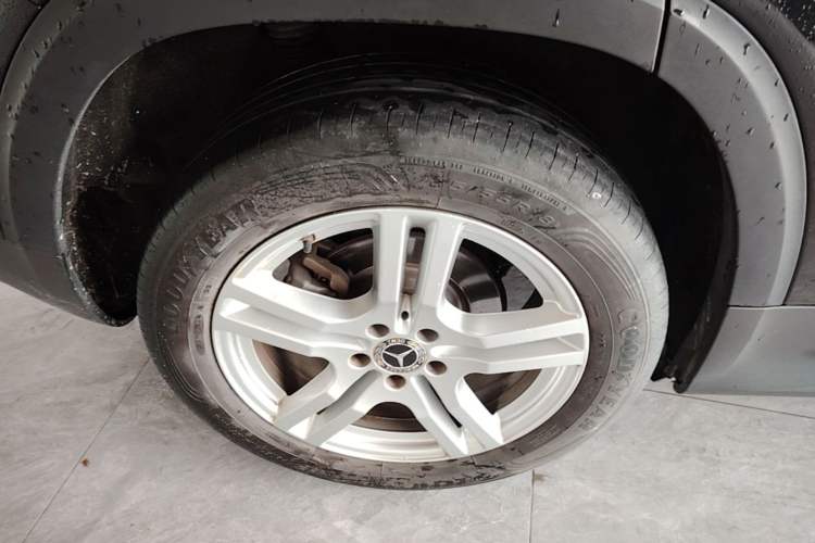 Used Mercedes-Benz GLB 2023 GLB 220 Sport Edition Right Rear Wheel Hub