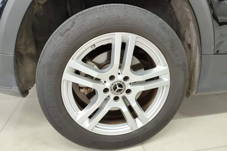 Used Mercedes-Benz GLB 2023 Refresh GLB 200 Fashion Edition Right Rear Wheel Hub