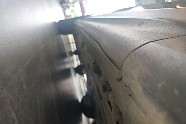 Used Mercedes-Benz GLB 2023 GLB 220 Sport Edition Right Side Sill