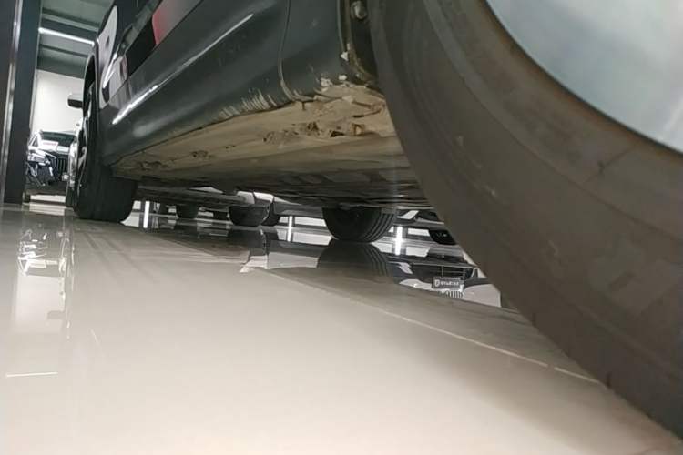 Used Mercedes-Benz GLB 2023 GLB 220 Fashion Model Right Side Sill