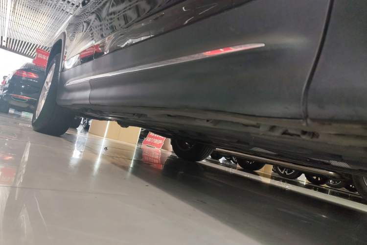 Used Mercedes-Benz GLB 2023 GLB 220 Sport Edition Right Side Sill