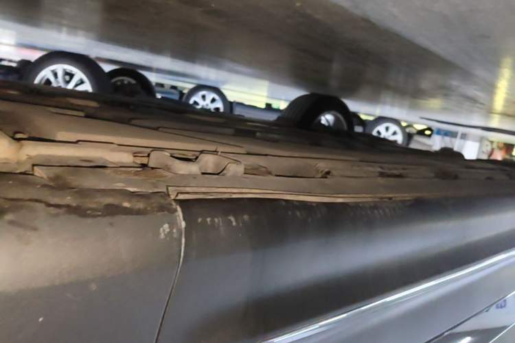 Used Mercedes-Benz GLB 2023 GLB 220 Sport Edition Right Side Sill