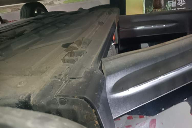 Used Mercedes-Benz GLB 2023 GLB 220 Sport Edition Right Side Sill