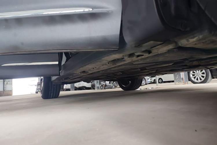 Used Mercedes-Benz GLB 2023 GLB 220 Fashion Model Right Side Sill
