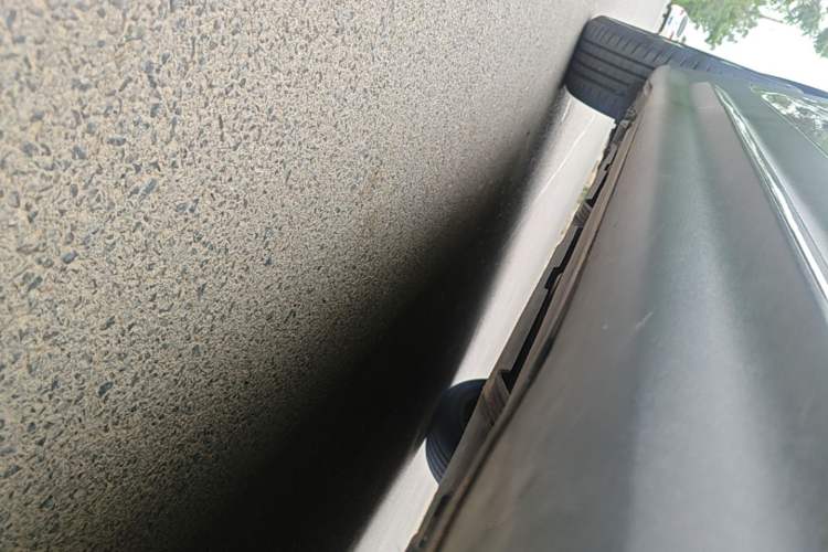 Used Mercedes-Benz GLB 2023 GLB 220 Fashion Model Right Side Sill