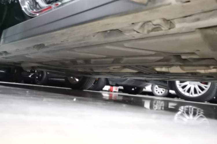 Used Mercedes-Benz GLB 2023 GLB 220 Sport Edition Right Side Sill