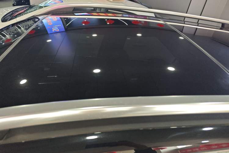 Used Mercedes-Benz GLB 2023 GLB 220 Fashion Model Roof