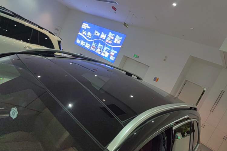 Used Mercedes-Benz GLB 2023 GLB 200 Fashion Model Roof