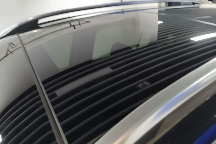 Used Mercedes-Benz GLB 2023 GLB 220 Fashion Model Roof