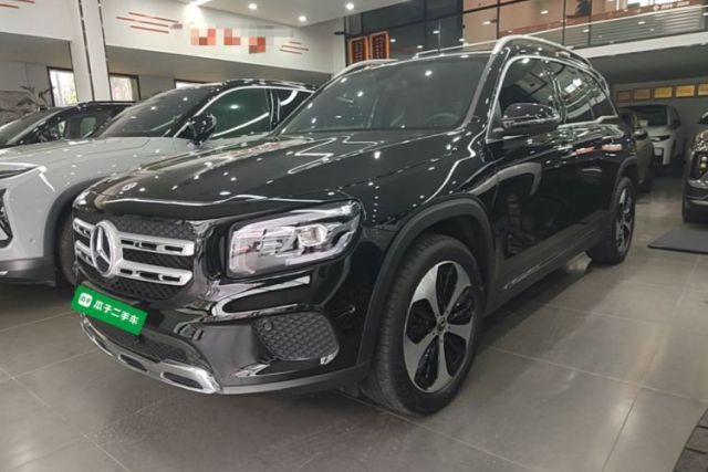 Ojetý Mercedes-Benz GLB 2023 GLB 220 Fashion Model