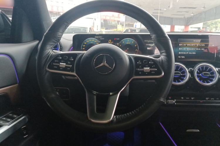 Used Mercedes-Benz GLB 2023 GLB 220 Sport Edition Steering Wheel