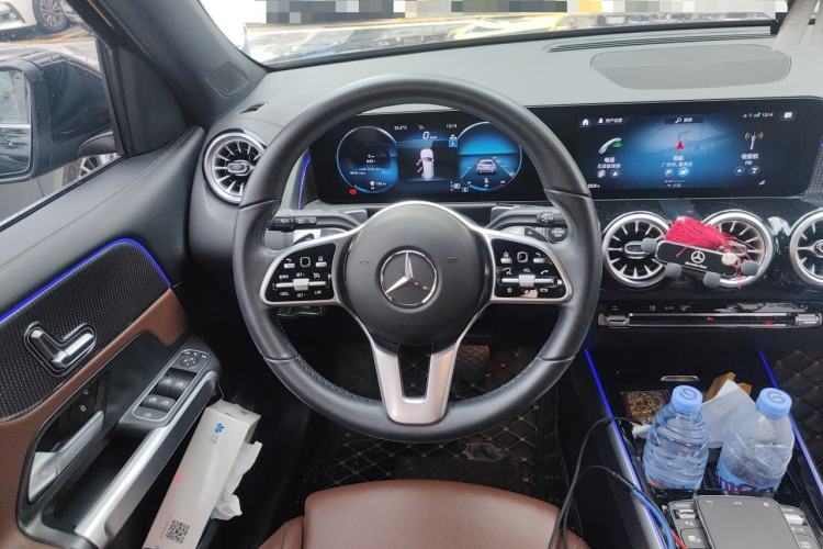 Used Mercedes-Benz GLB 2023 GLB 220 Sport Edition Steering Wheel