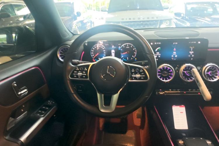Used Mercedes-Benz GLB 2023 GLB 220 Sport Edition Steering Wheel