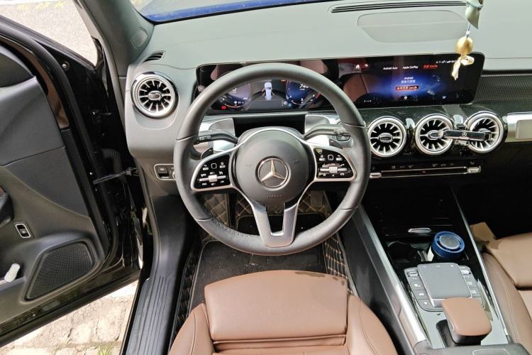 Used Mercedes-Benz GLB 2023 GLB 220 Fashion Model Steering Wheel