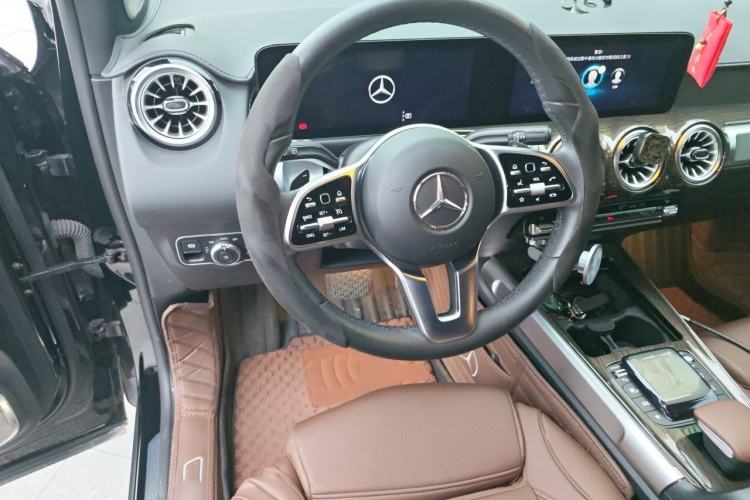 Used Mercedes-Benz GLB 2023 GLB 220 Fashion Model Steering Wheel