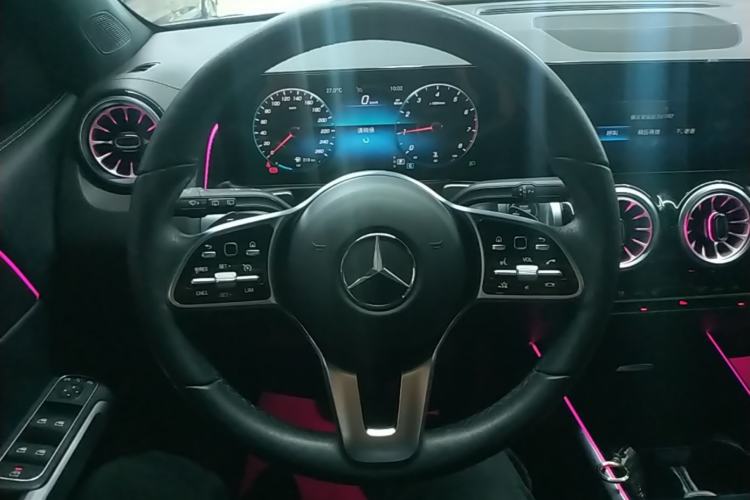 Used Mercedes-Benz GLB 2023 GLB 220 Fashion Model Steering Wheel