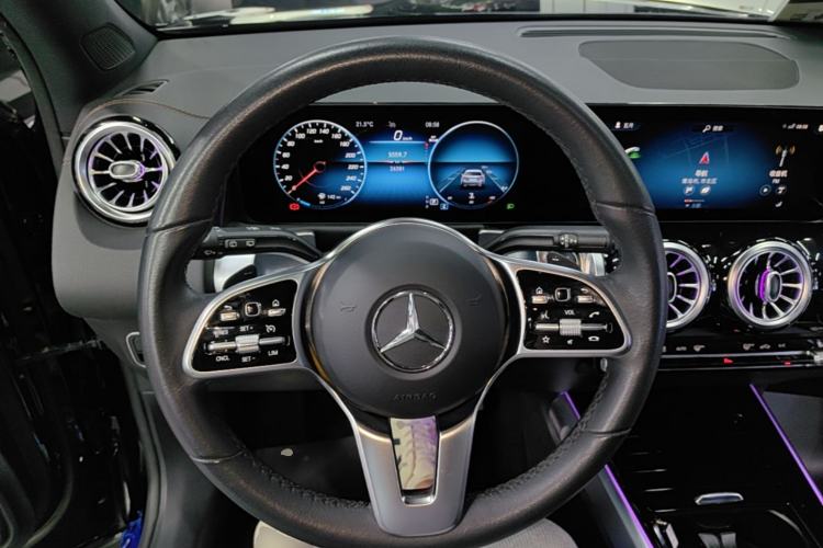 Used Mercedes-Benz GLB 2023 GLB 200 Fashion Model Steering Wheel