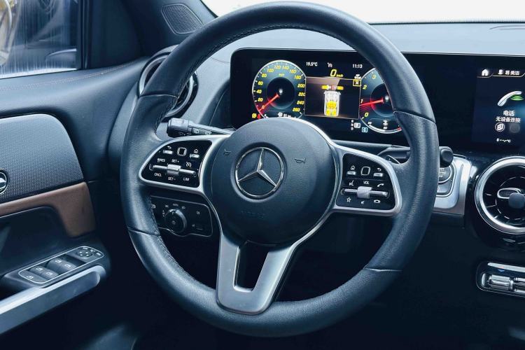 Used Mercedes-Benz GLB 2023 GLB 200 Fashion Model Steering Wheel