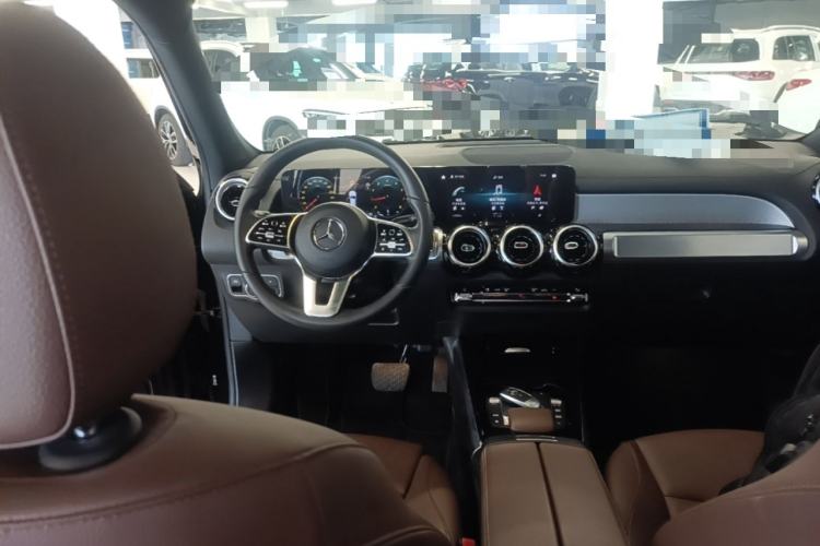 Used Mercedes-Benz GLB 2023 GLB 200 Dynamic Edition Steering Wheel