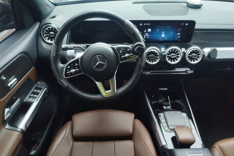 Used Mercedes-Benz GLB 2023 GLB 220 Sport Edition Steering Wheel
