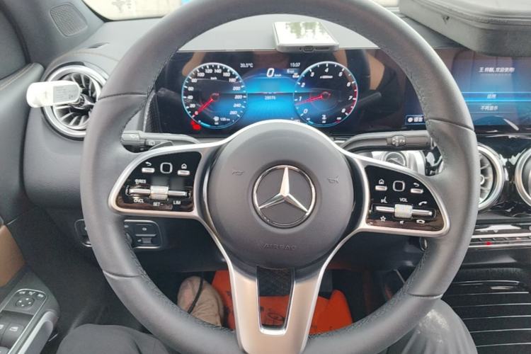 Used Mercedes-Benz GLB 2023 GLB 220 Sport Edition Steering Wheel