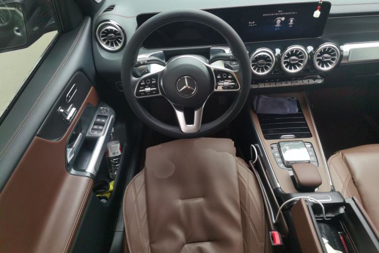 Used Mercedes-Benz GLB 2023 GLB 220 Fashion Model Steering Wheel