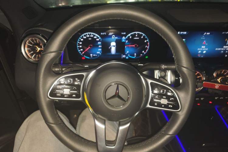 Used Mercedes-Benz GLB 2023 GLB 220 Fashion Model Steering Wheel