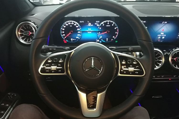 Used Mercedes-Benz GLB 2023 GLB 220 Fashion Model Steering Wheel