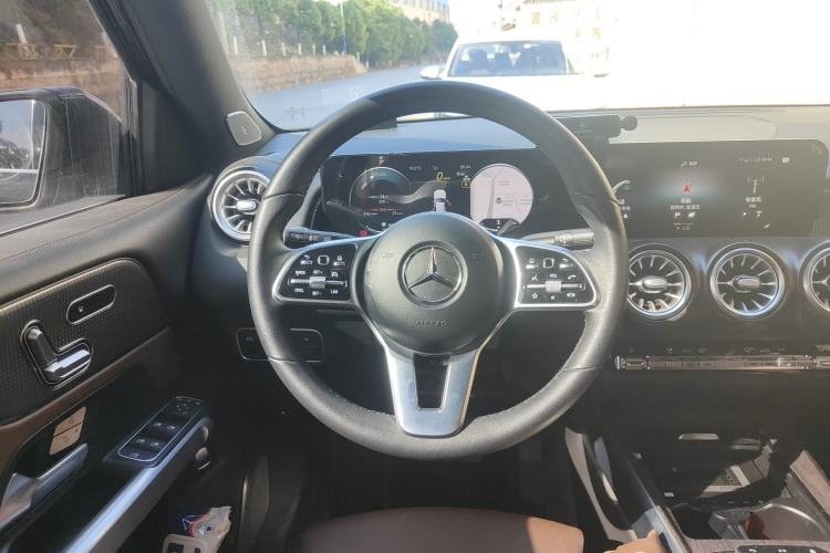 Used Mercedes-Benz GLB 2023 GLB 220 Fashion Model Steering Wheel