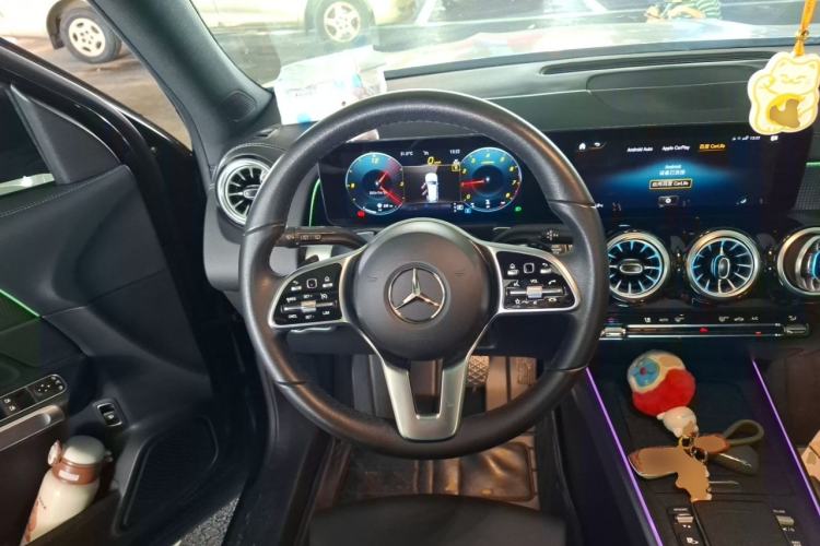 Used Mercedes-Benz GLB 2023 GLB 220 Sport Edition Steering Wheel