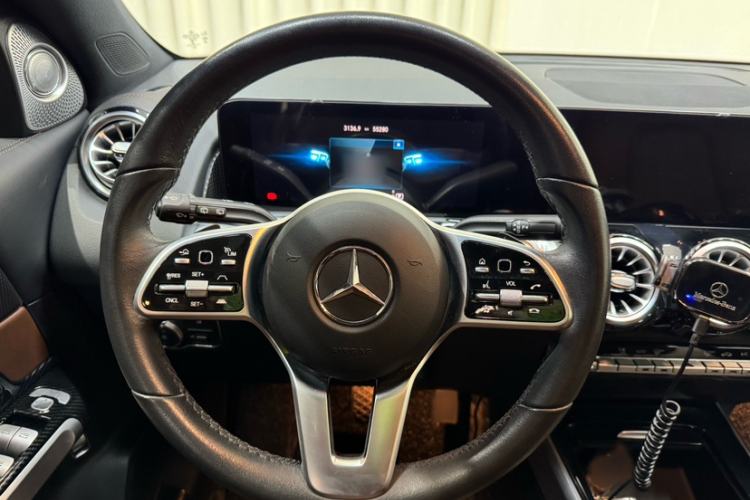 Used Mercedes-Benz GLB 2023 GLB 220 Fashion Model Steering Wheel